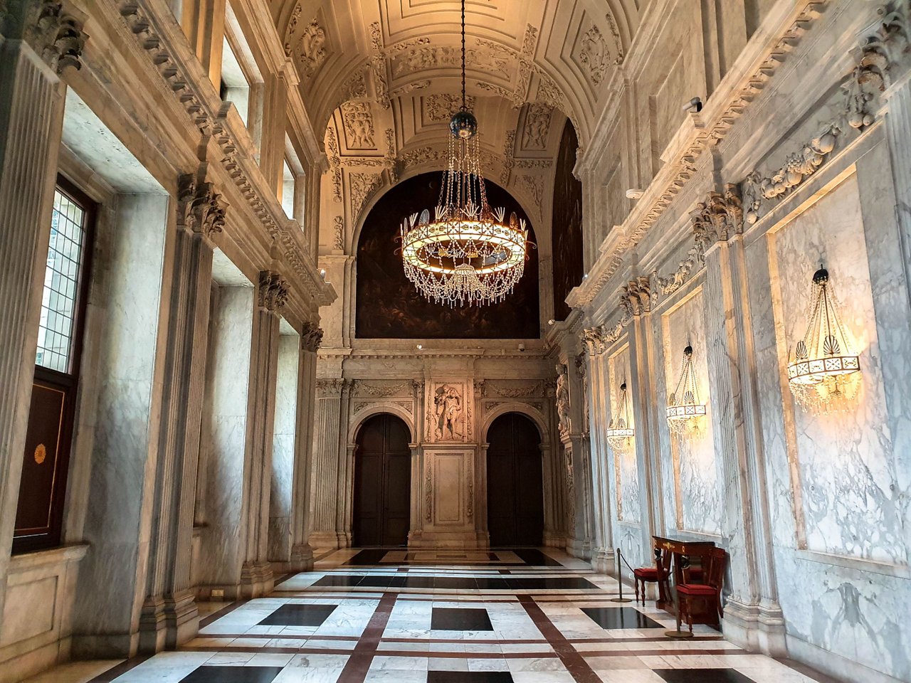 Royal Palace Amsterdam Interior Frontal View