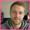 Imagen de perfil de Trevor Mills para ver reseñas sobre nuestro intercambiador de caras con IA