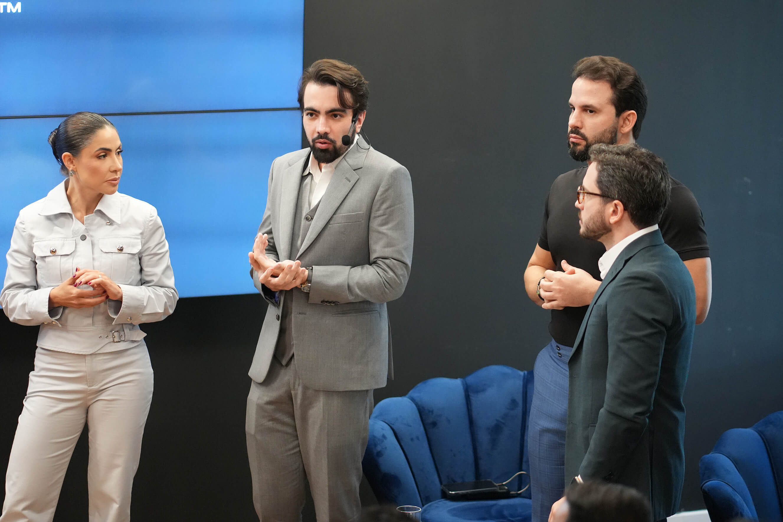 Dr. Helio Acciolly, Mauricio Reis, Paulo Miorali palestrando no Fuex. 