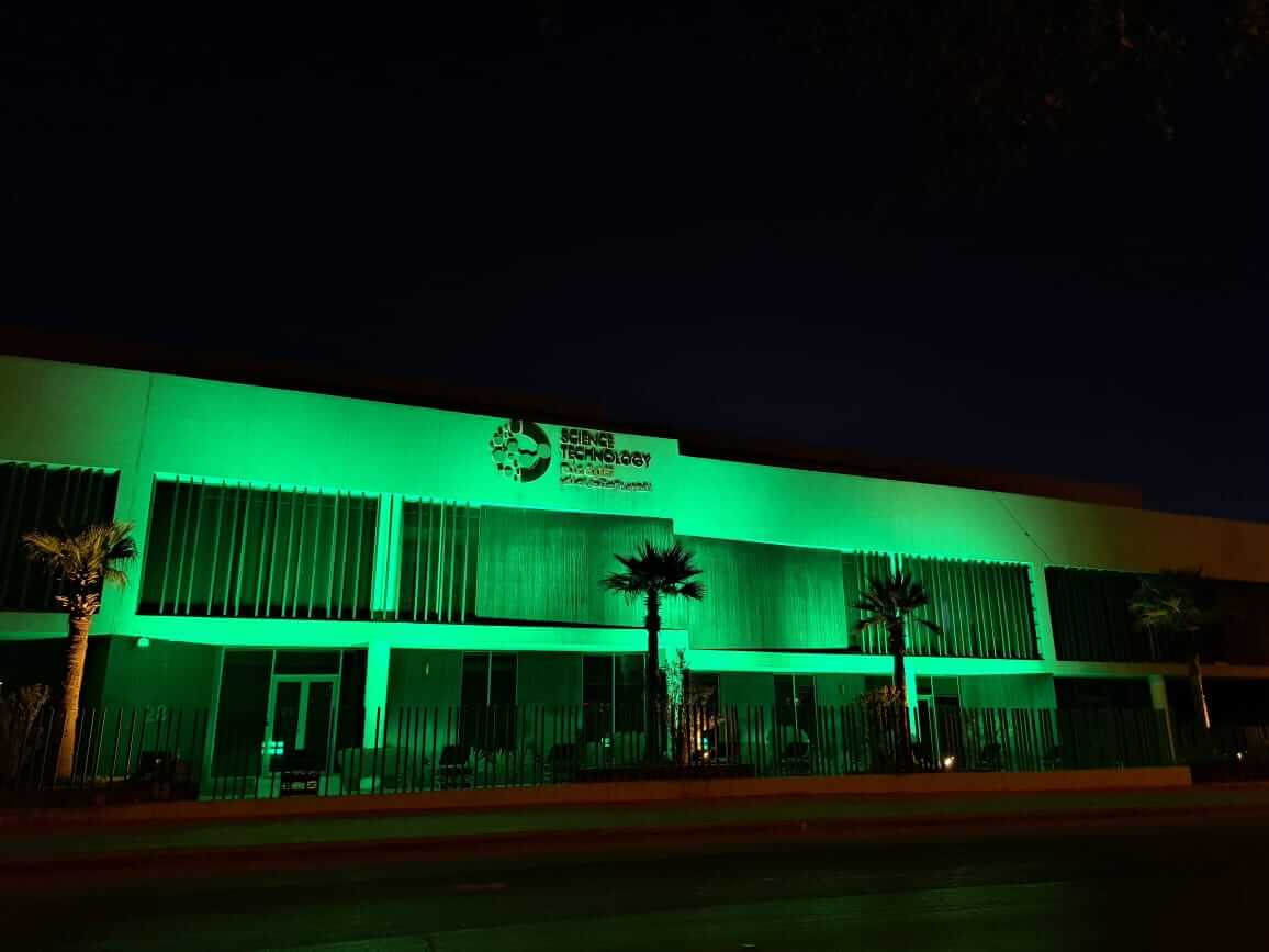 علوم التقنية إنارة واجهات المباني في السعودية