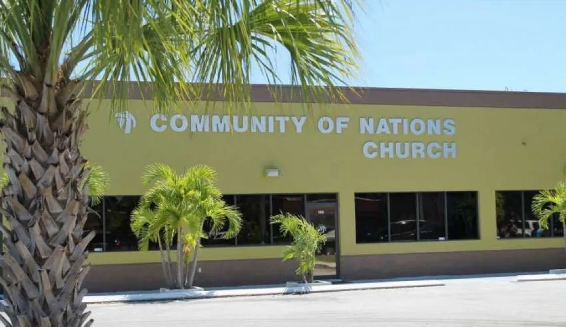 Fachada da CN Fort Pierce