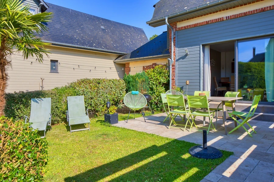 Terrasse privative avec jardin du Cottage Étretat de la Villa Argonne en Normandie