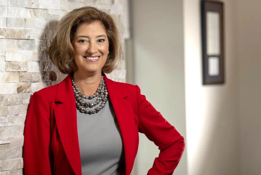 Laurie Leshin will be the first women director of JPL