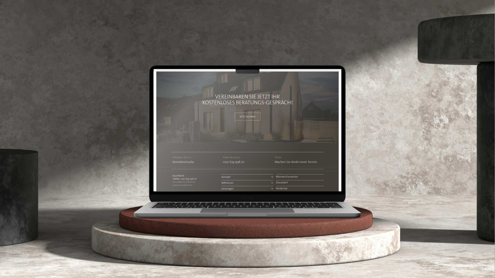 Raumfabrik-Website mit architekturbezogenem Layout, großflächigen Bildern und klarer Markenbotschaft