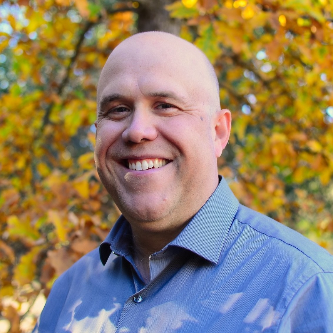 woman on focus photography