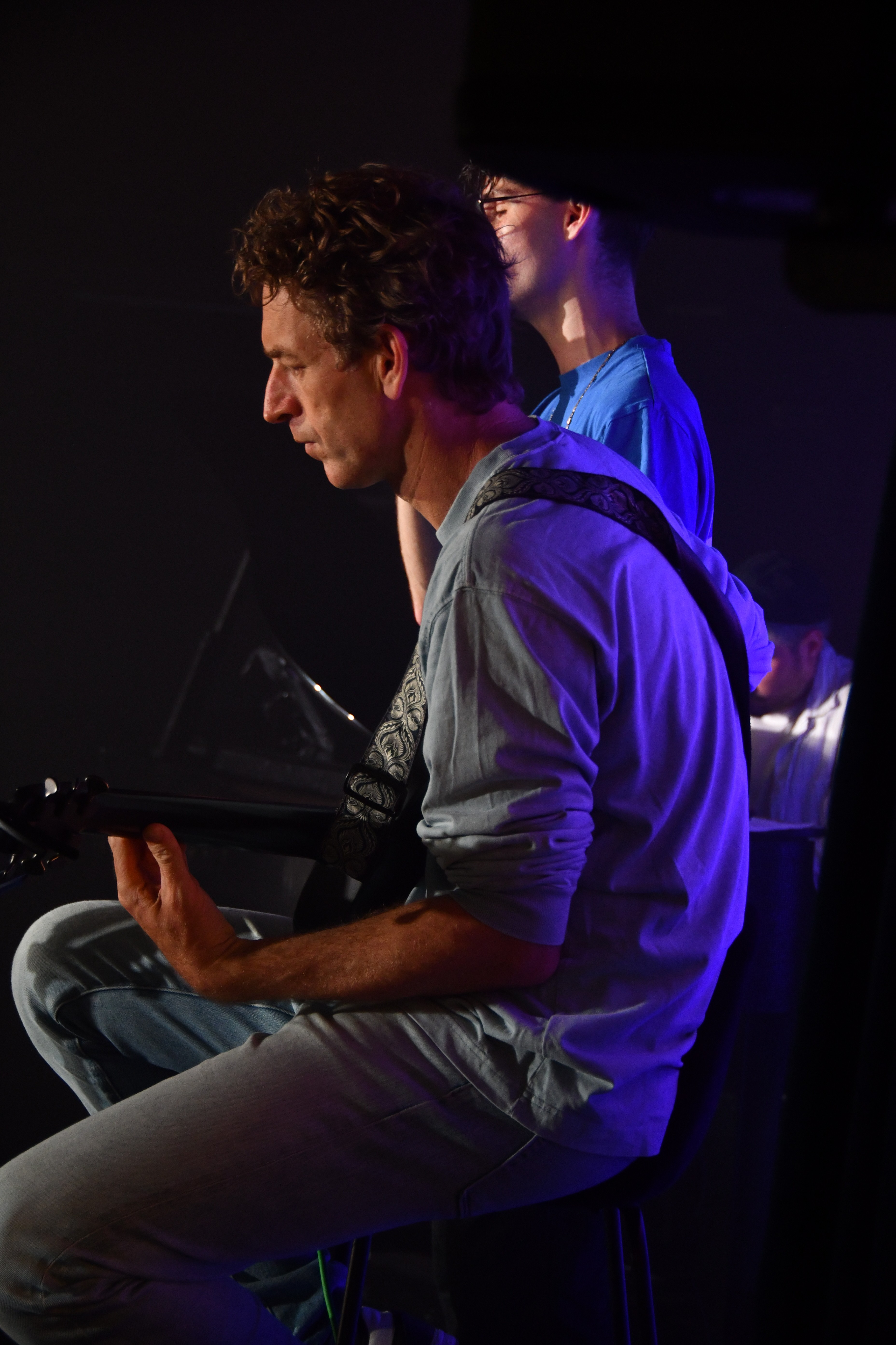 Aurélien Millec en live au Late Night Open Mic avec Lou Diprey