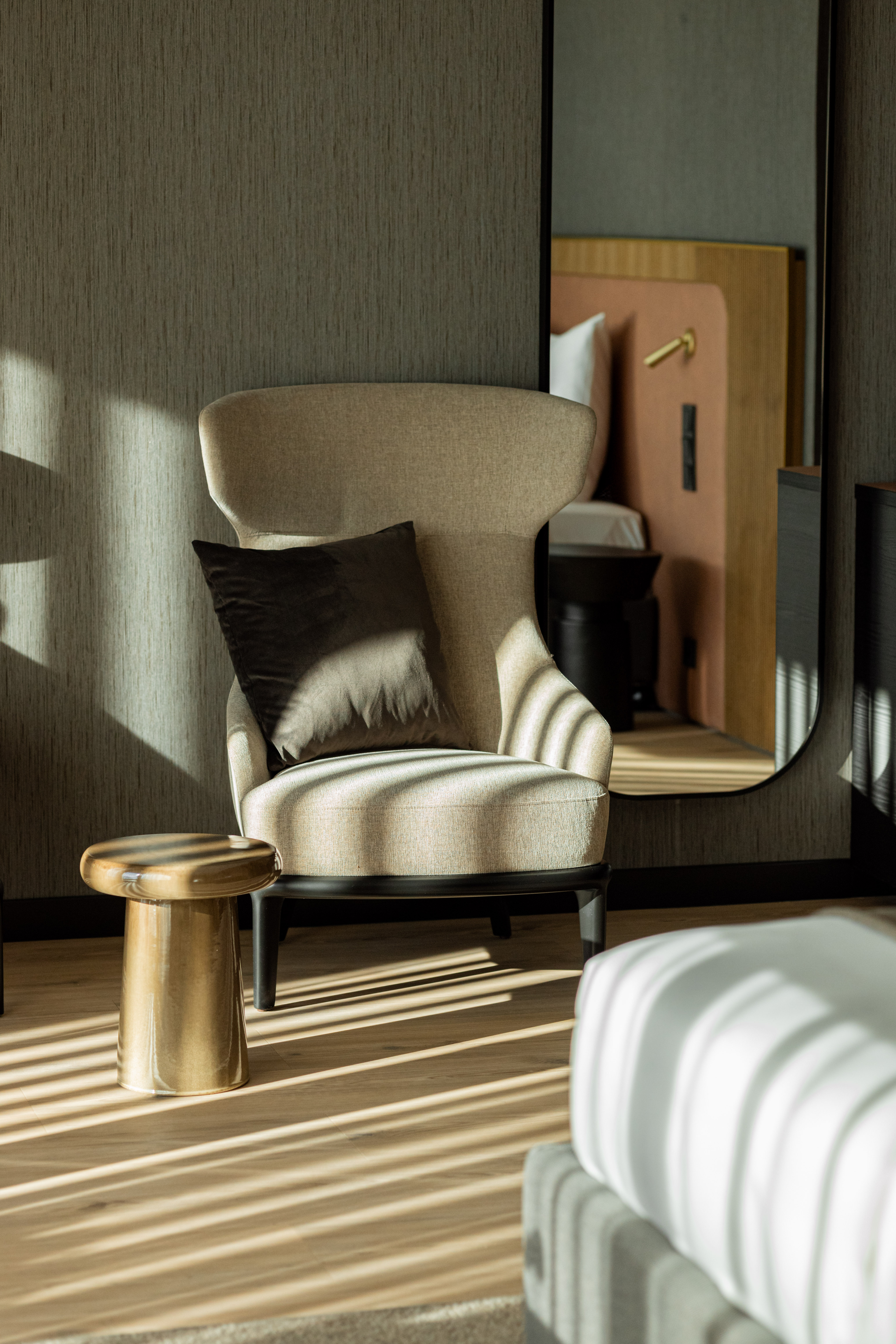 melea hotel_bedroom_kroki studio