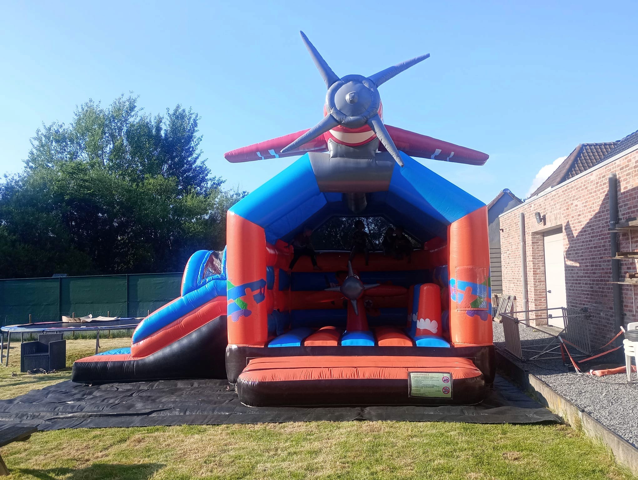 Vliegtuig springkasteel