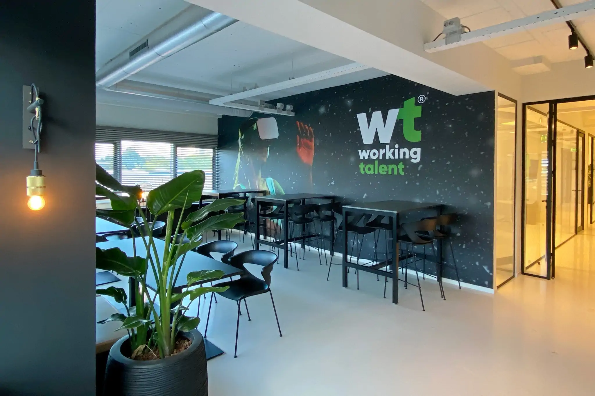 Nieuwe kantoorinrichting Bavinckhouse door Perla