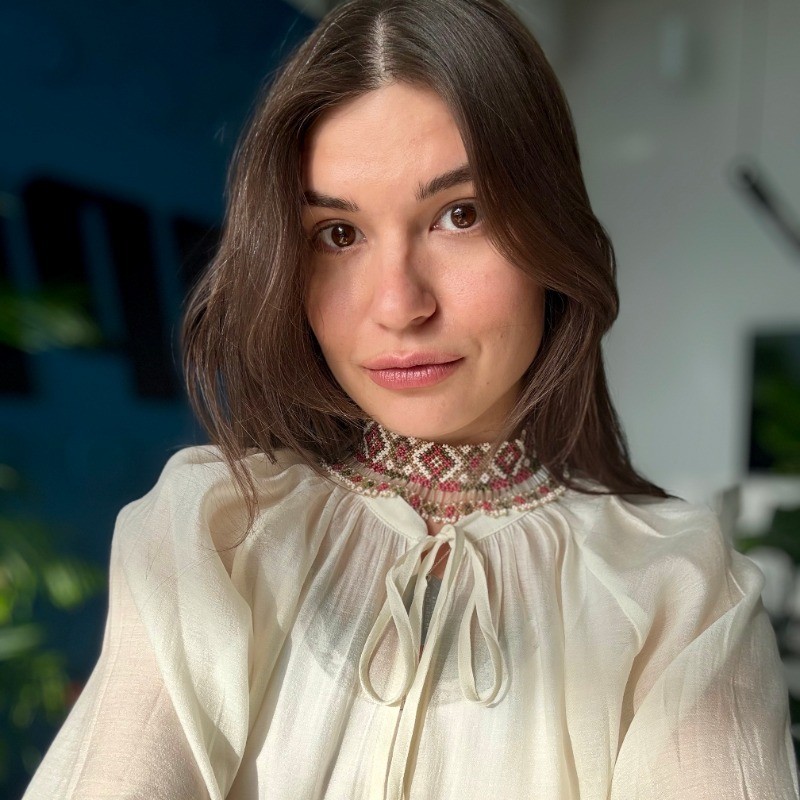 Портрет — Yuliia Rakhmanova