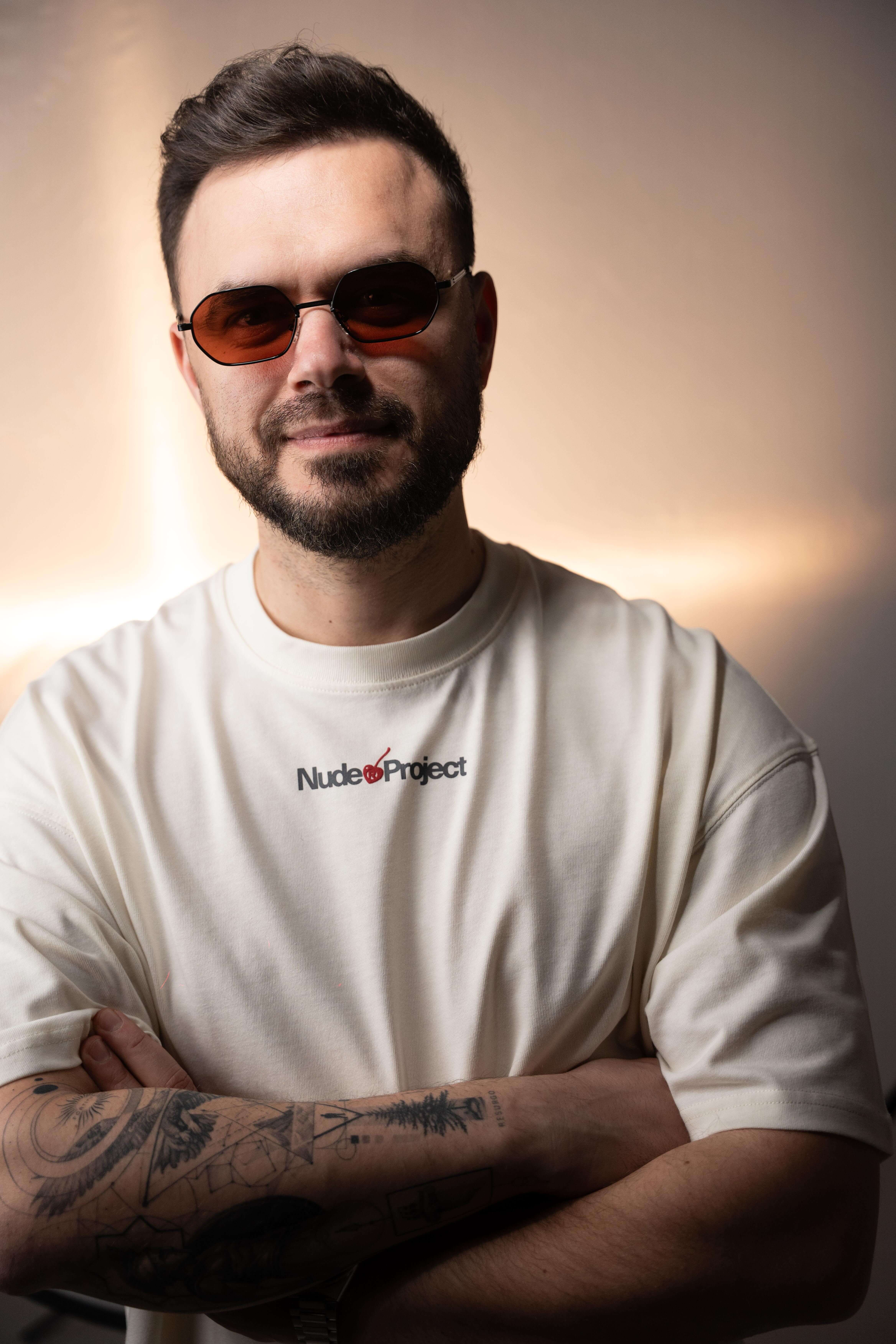 book a well known dj