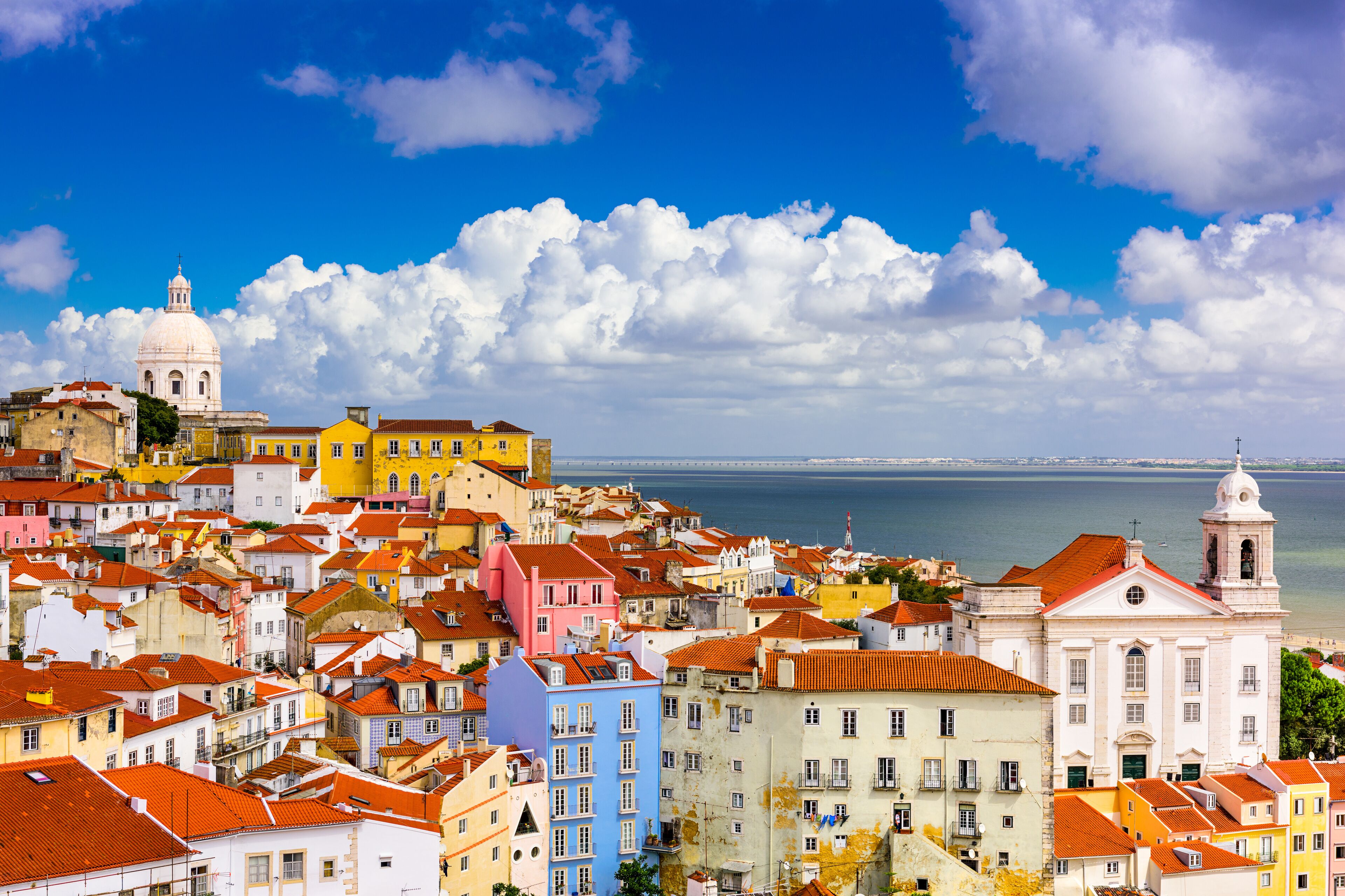 Private jet hire to lisbon