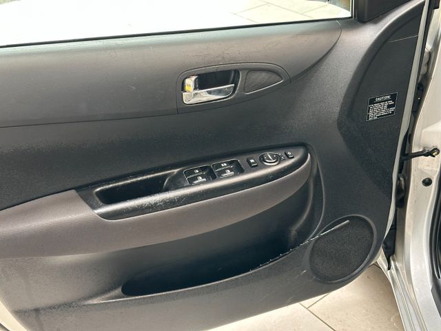 HYUNDAI i20 2012 SILVER Gebrauchtwagen - Galeriebild 6