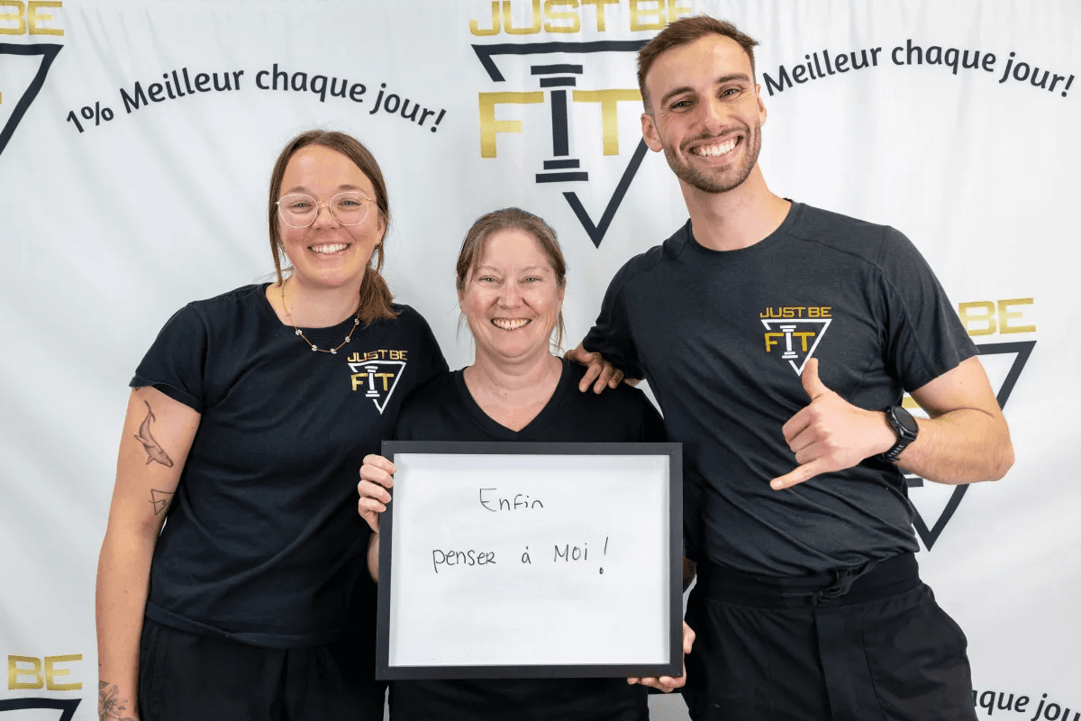 Témoignage d'une femme heureuse de se prioriser enfin grâce à l'accompagnement de l'équipe Progrès-Fit.