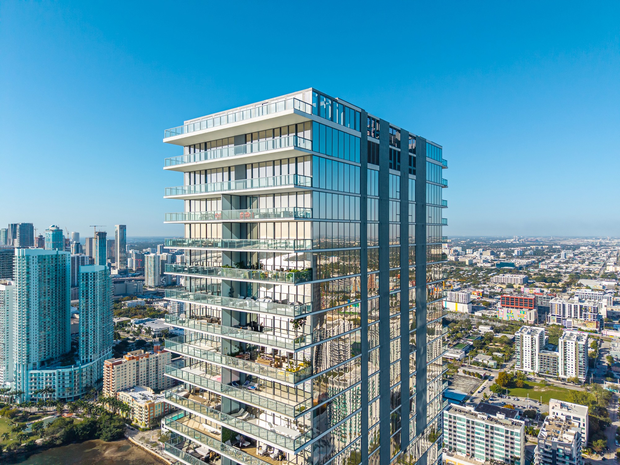 mid-range-view-of-the-villa-s-private-beach-entran