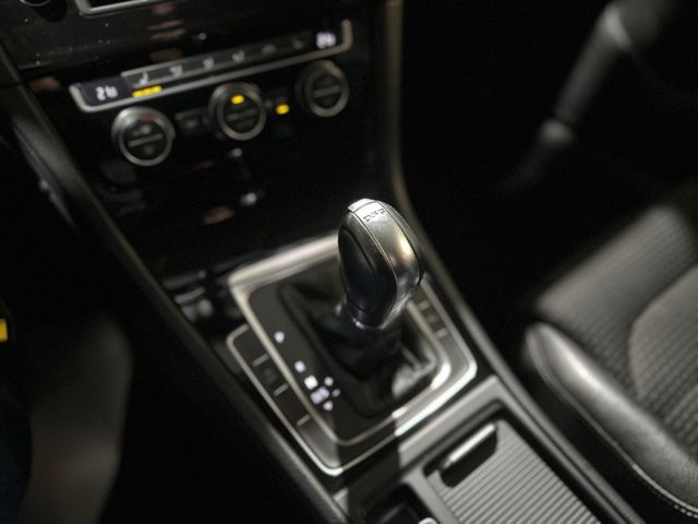 VW Golf 2014 BLACK Gebrauchtwagen - Galeriebild 16