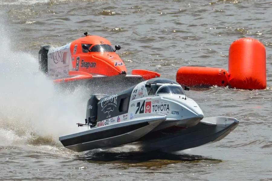 bradentono river regatta speed boats on the manatee river