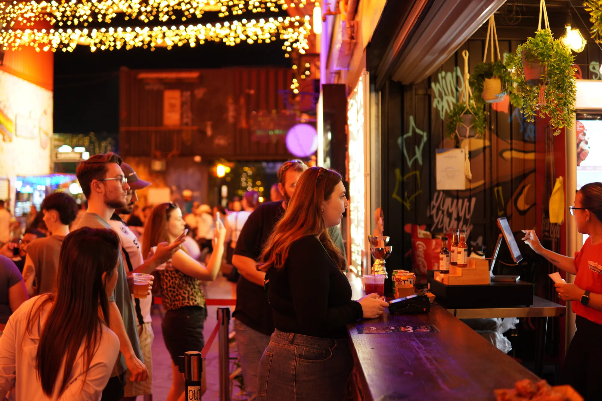 Eat Street Northshore vendor food and dining