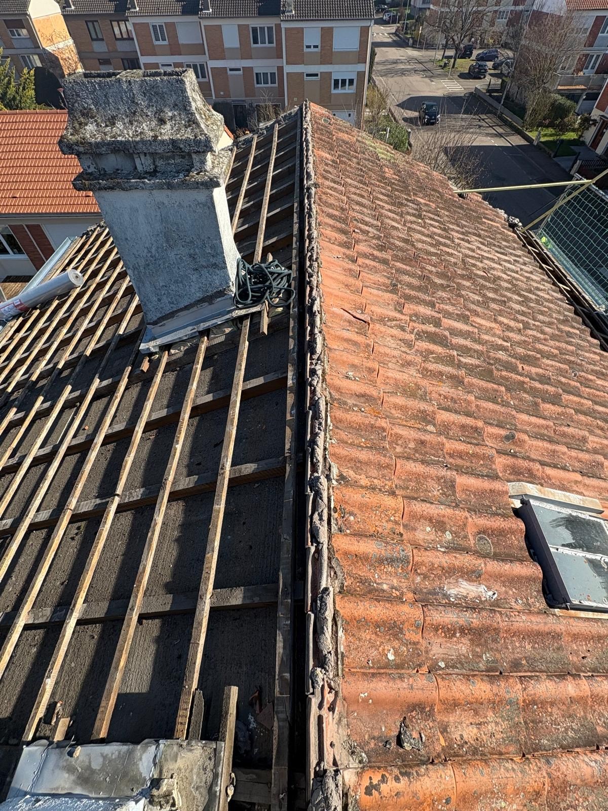 Réparation fuite velux avec remplacement joint silicone