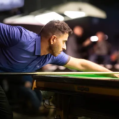 sunny akani professional snooker player and cue maker