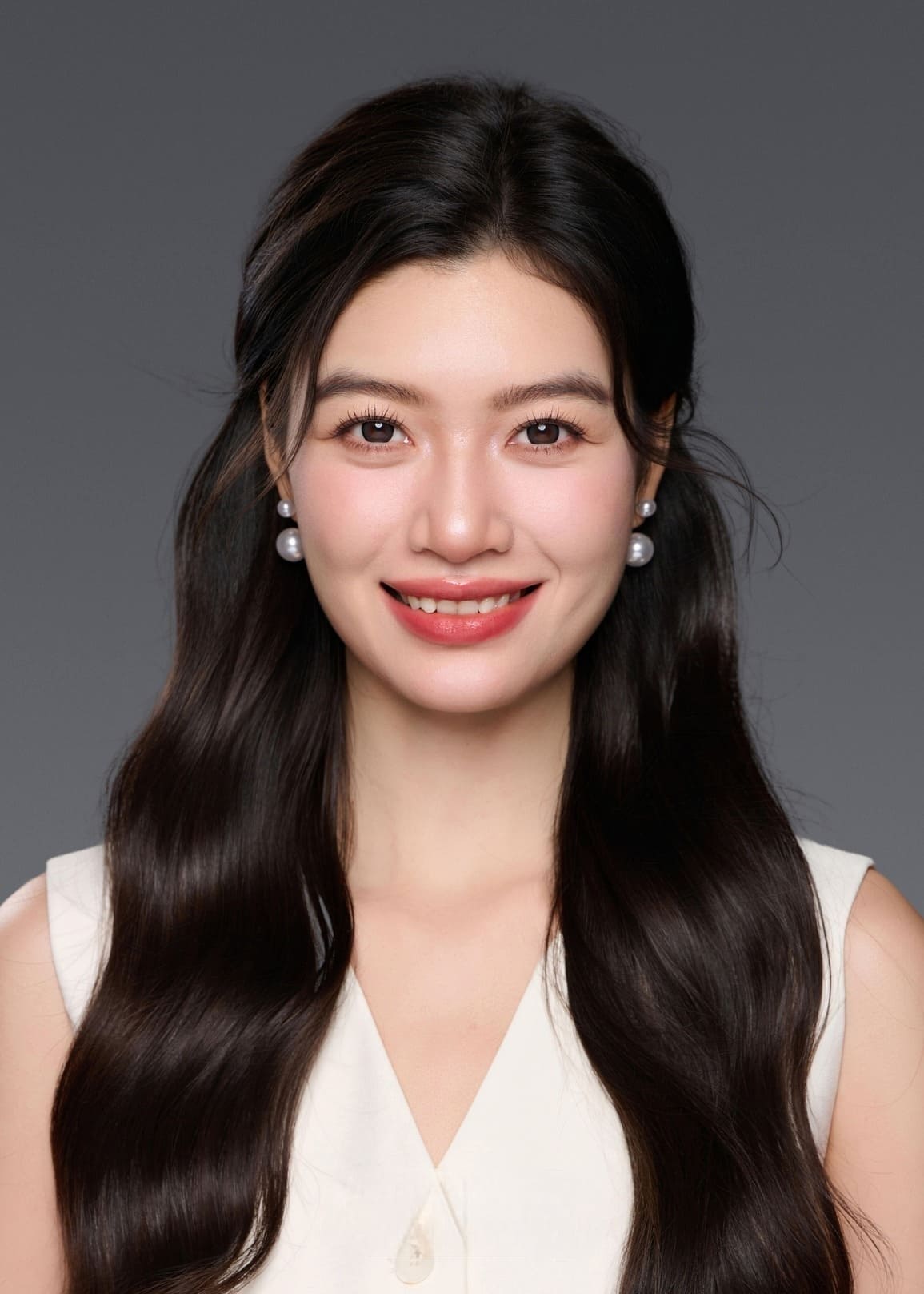 studio business headshot photography white dress portrait by Lefty Studio