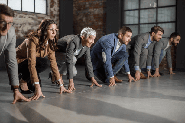 5 Competitor Benchmarking KPIs Every B2B Marketer Should Track