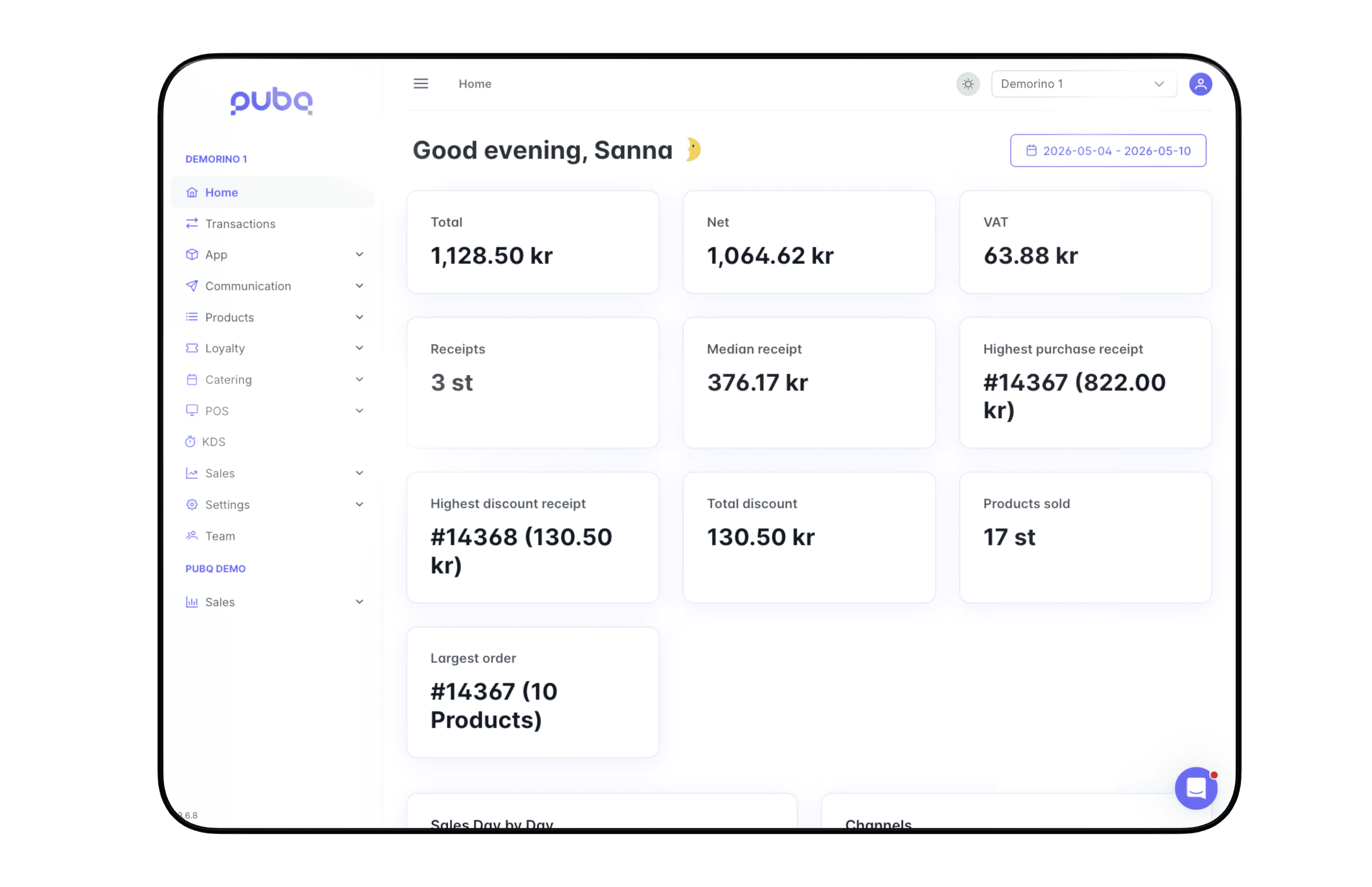Dashboard with financial data: total, net, VAT, receipts, and products sold.