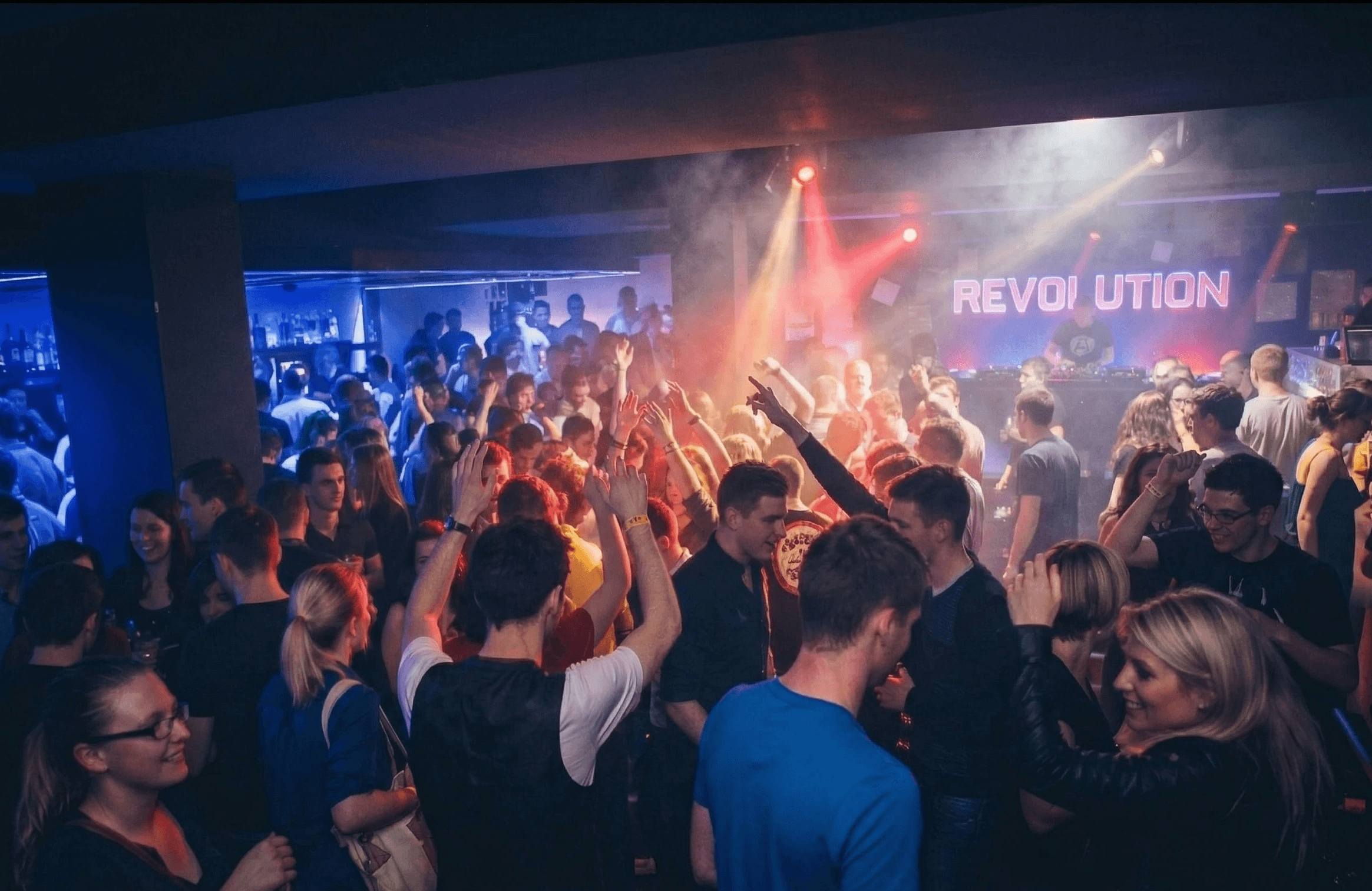 Nightclub REVOLUTION