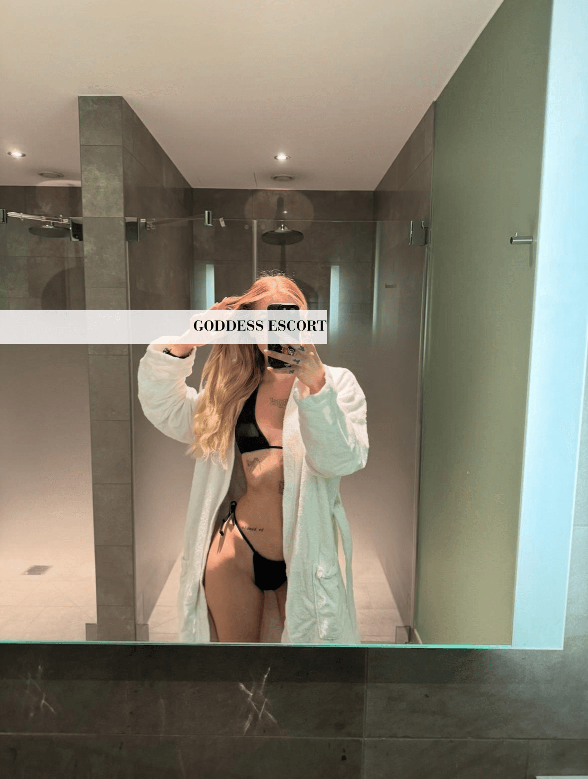 super sexy escort mit braunen haaren