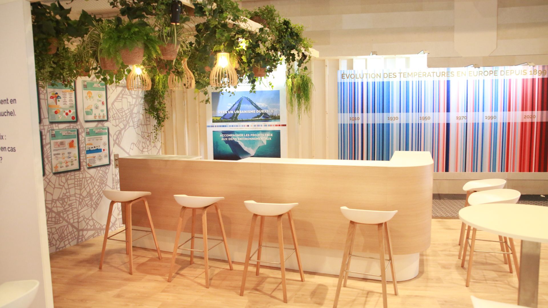 Stand association des notaires par Expace