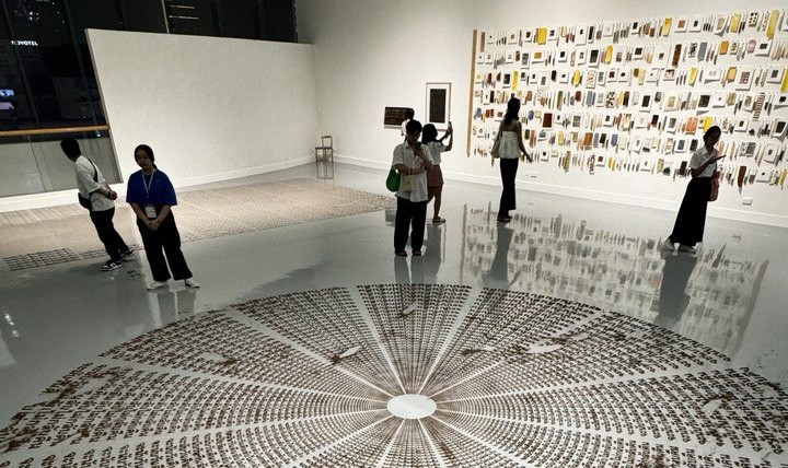 The Palais de Tokyo, Photo by Victor Nikishov