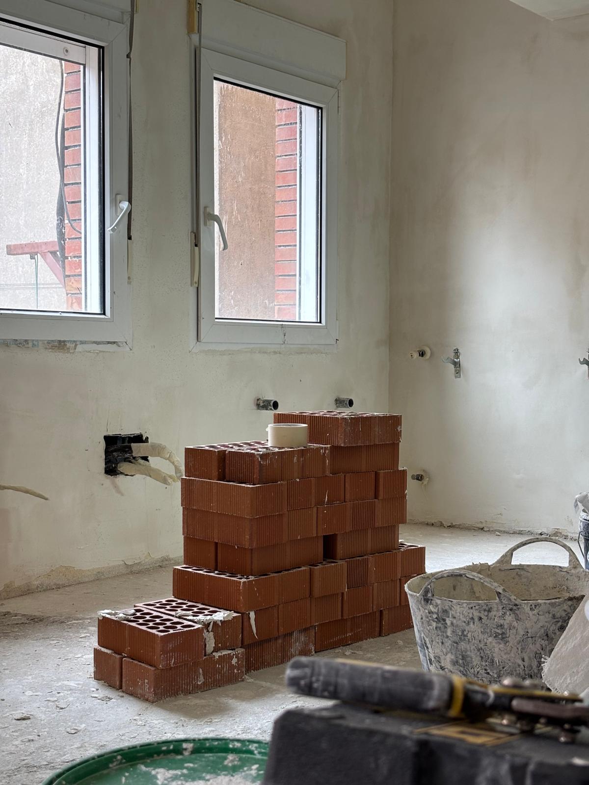 Sculptural brick lamp