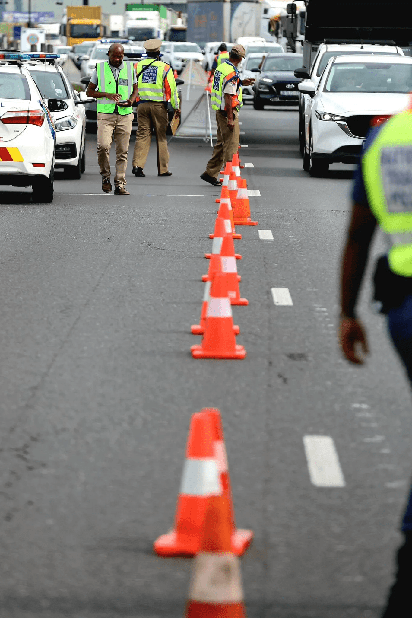 Photo:‘Check the weather before you drive, RTMC warns as holiday traffic surges – South African Daily