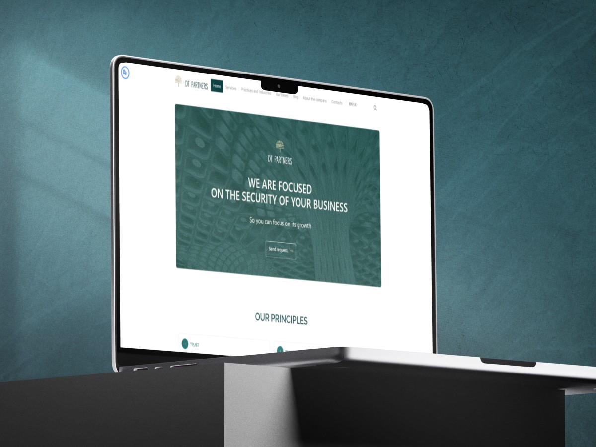 Law firm website showcasing legal services, corporate consulting, and company expertise