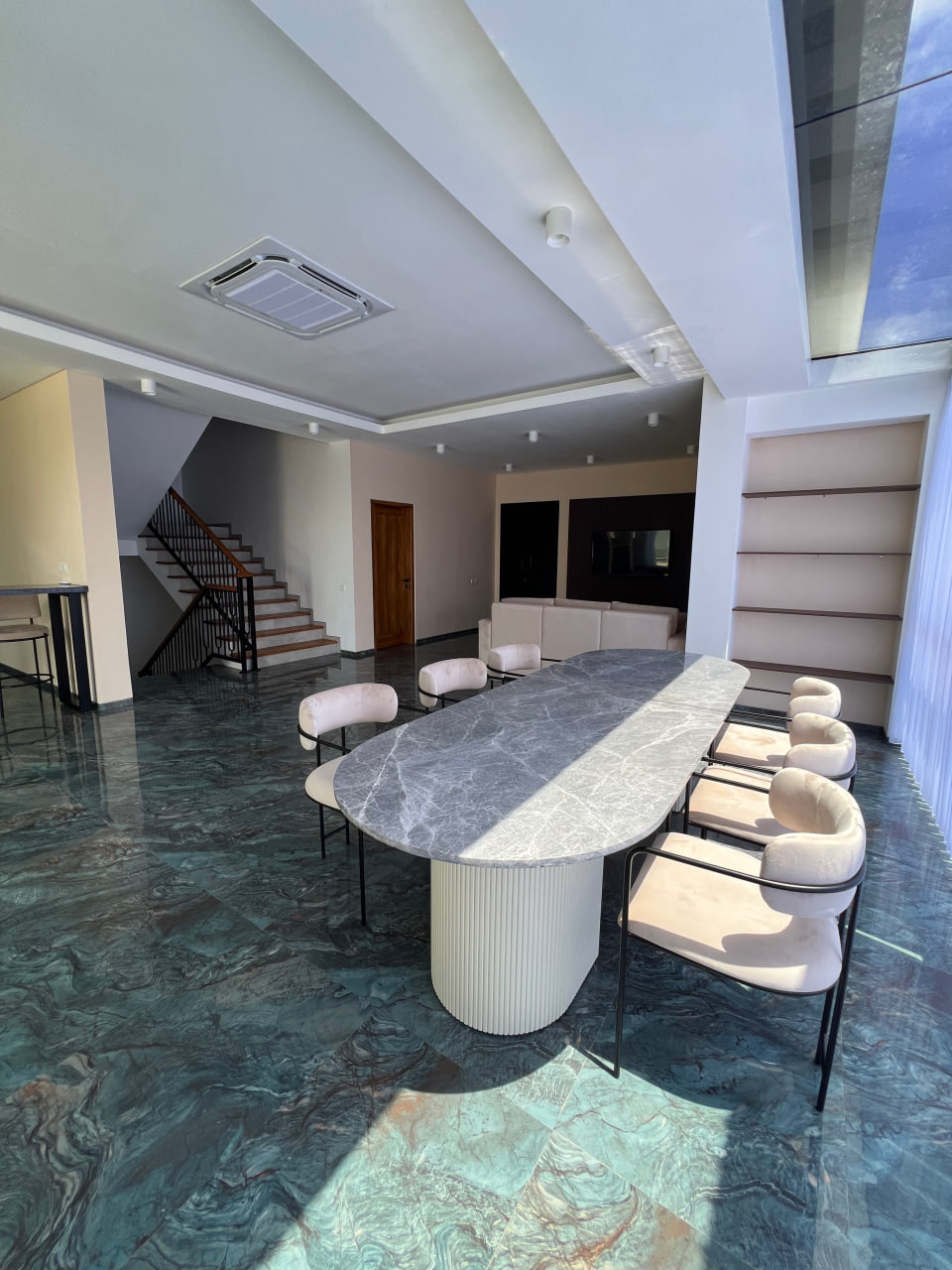 3-bedroom hilltop villa with panoramic ocean views in Jimbaran, Bukit