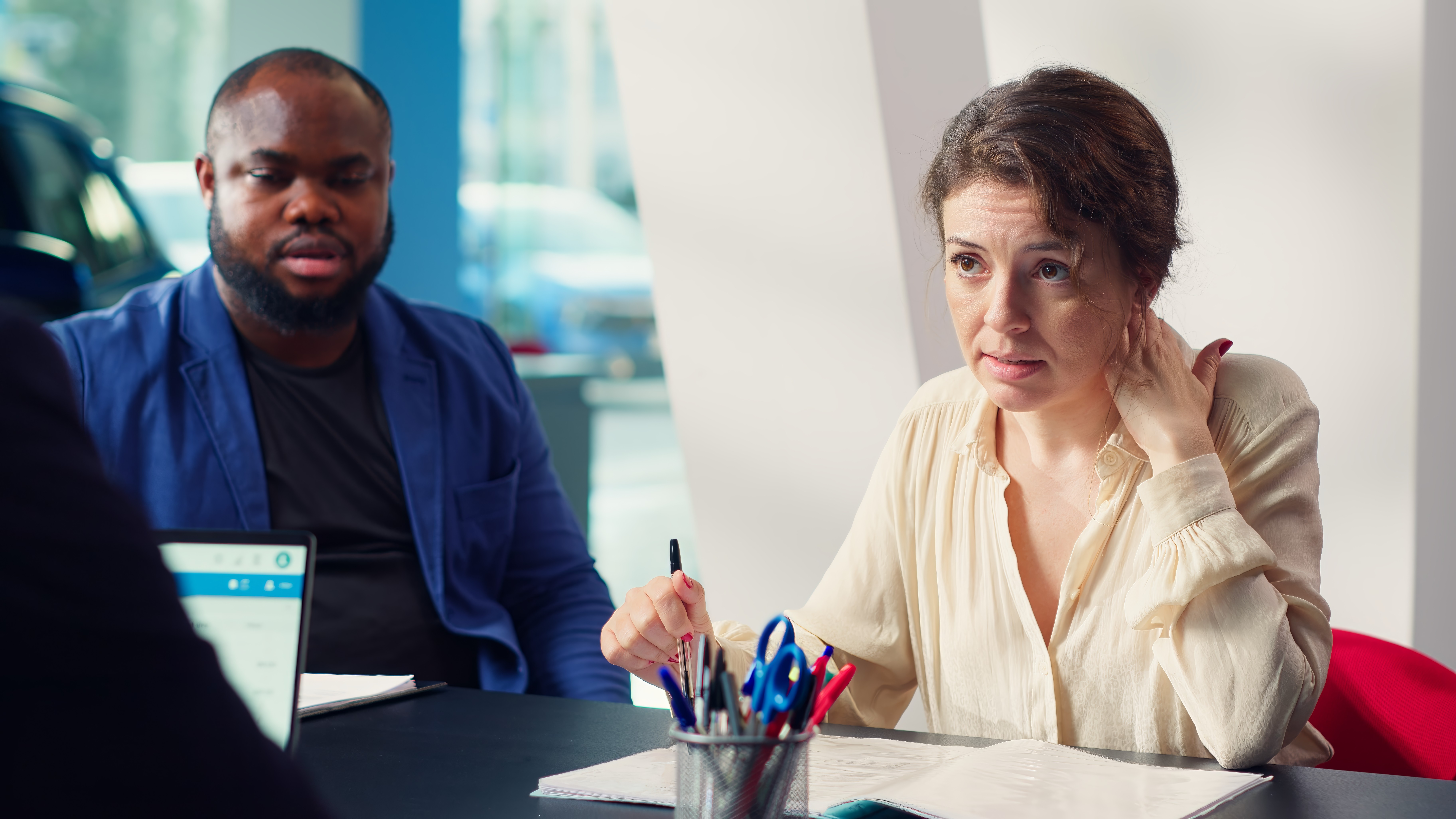 Personne qui signe une rupture conventionnelle et qui se demande comment faire ensuite