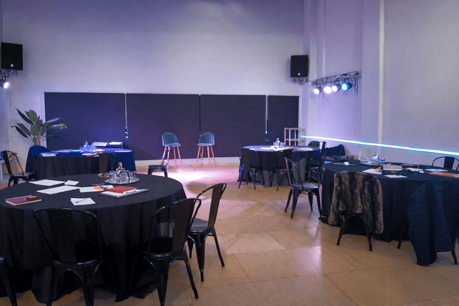 The wedding backdrop is the open sea, shimmering under late afternoon light