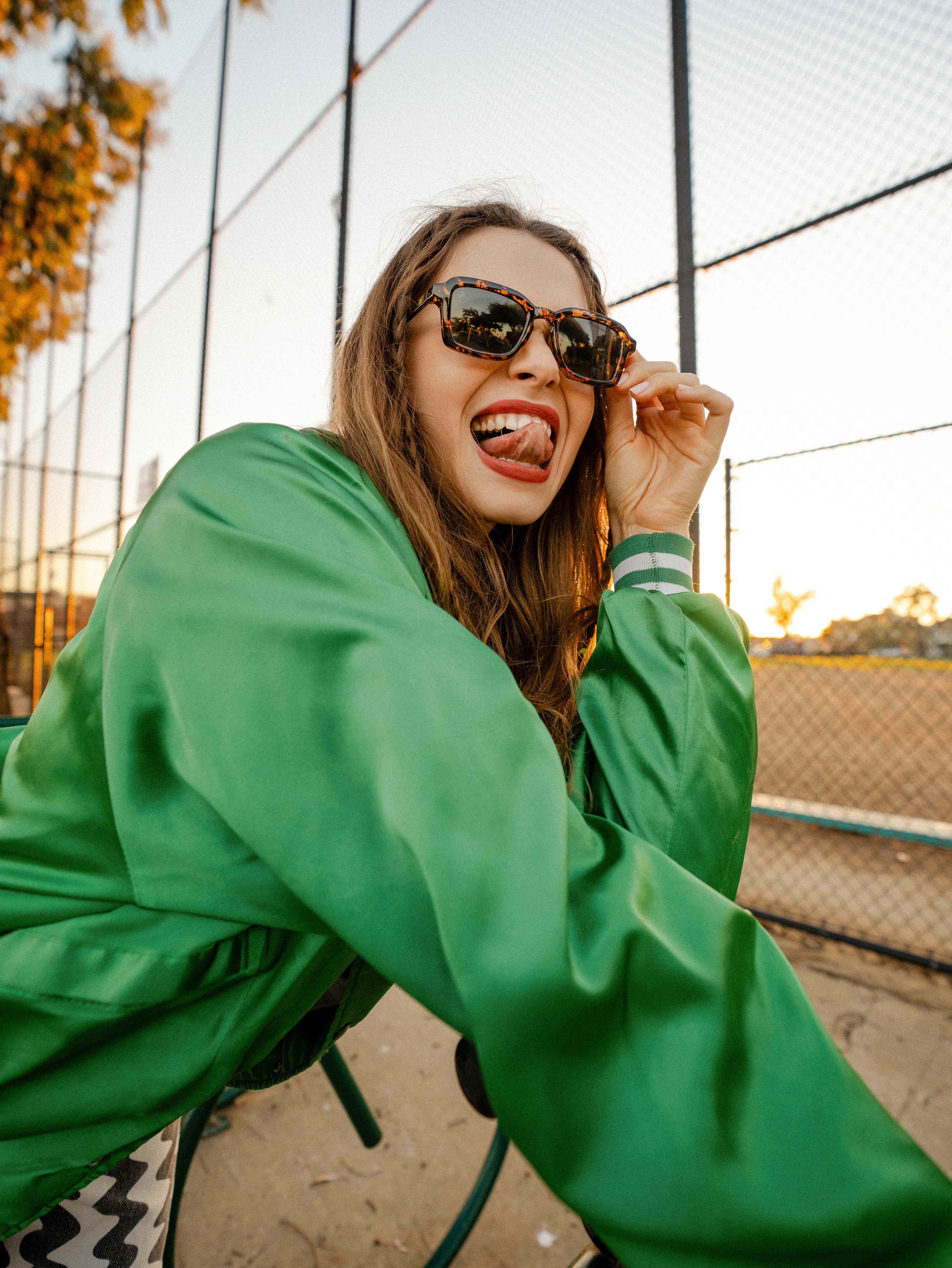knockaround- girl toung out