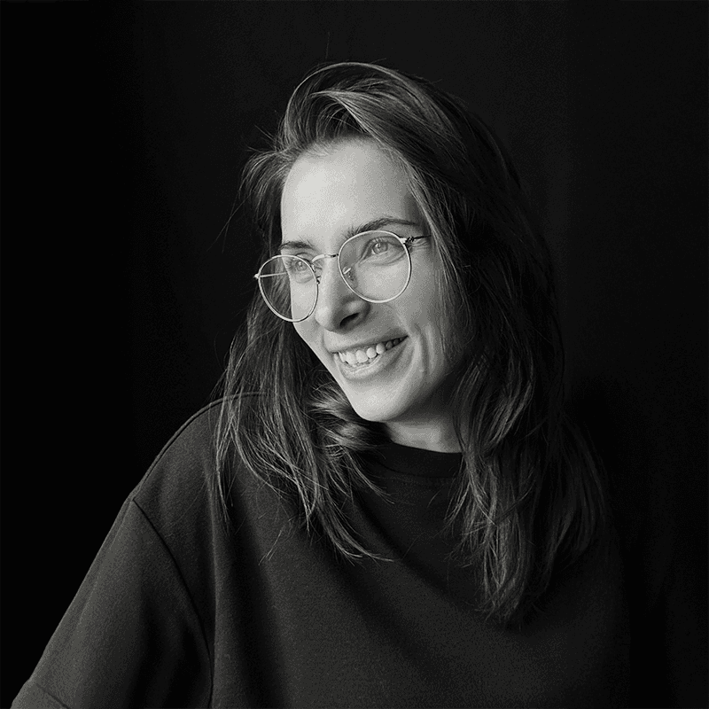 Woman team member photo