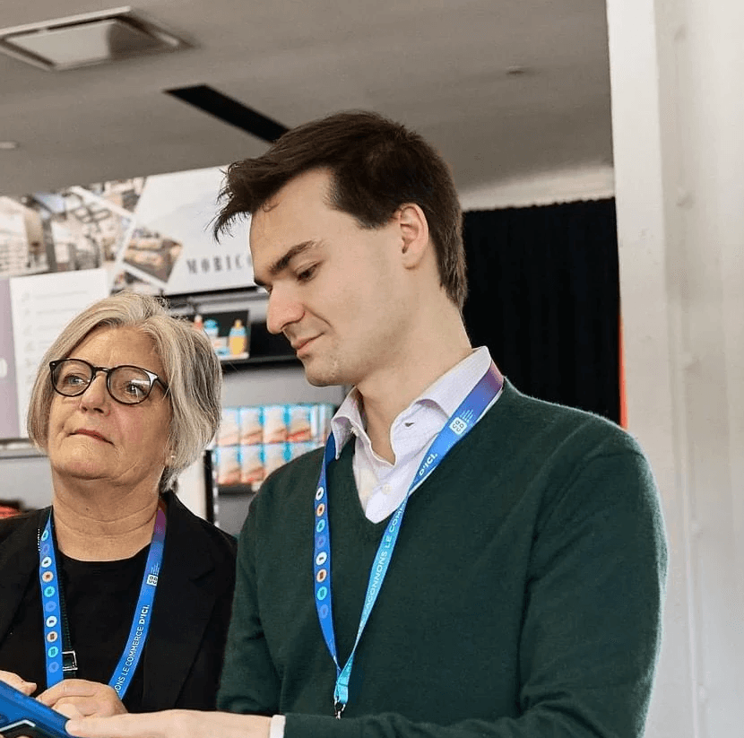 Portrait of Daniel Hayes, founder of EarlyBird.