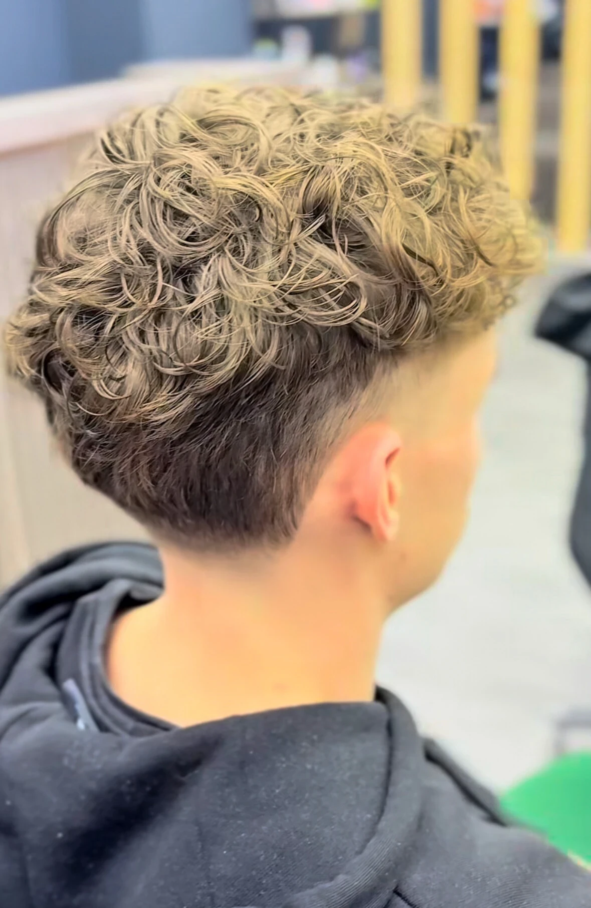 By Saif Frisör Stadthagen Kinder Haarschnitt