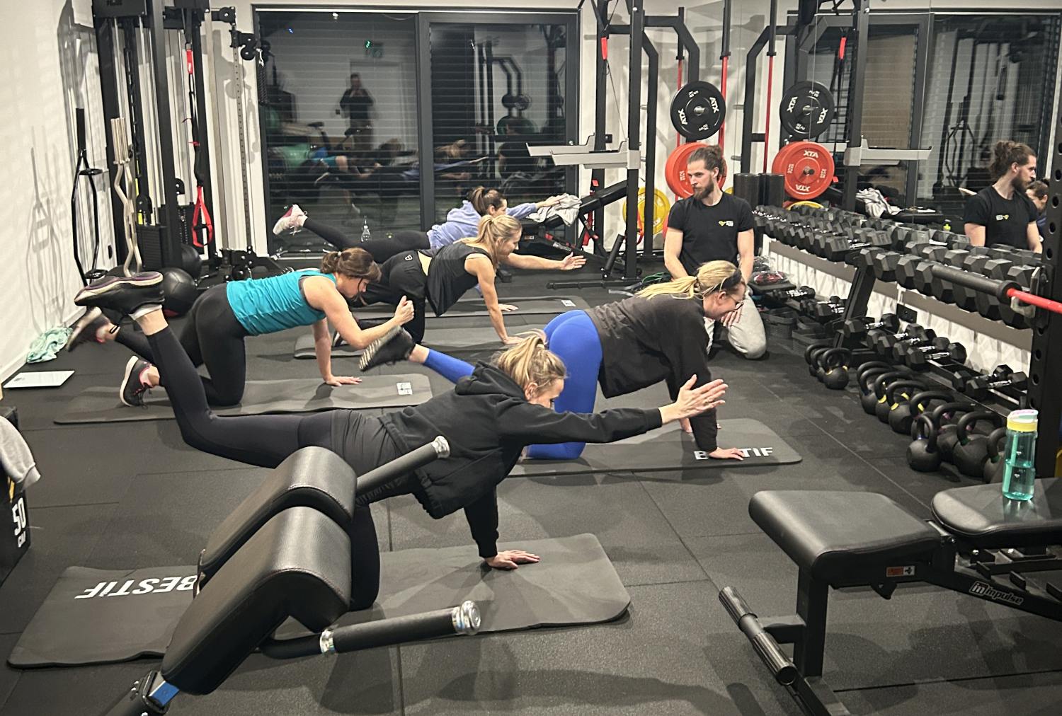 regeneracja po treningu – zajęcia mobilności i stretching w IronResorts pod Poznaniem