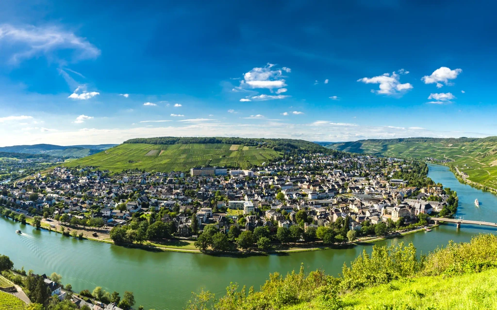 Bernkastel-Kues i Tysklan - sykkelturen 5 land på 6 dager | Expa Travel