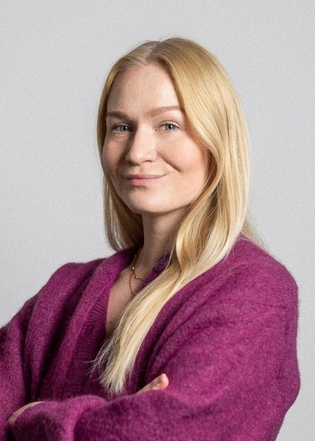 Portrait of portfolio creator – front view