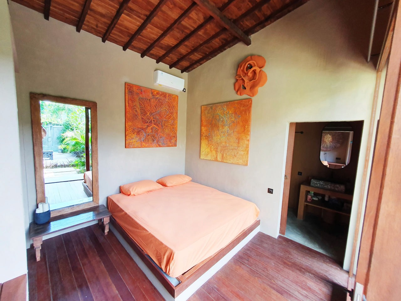 3-bedroom villa with tropical garden in Ubud