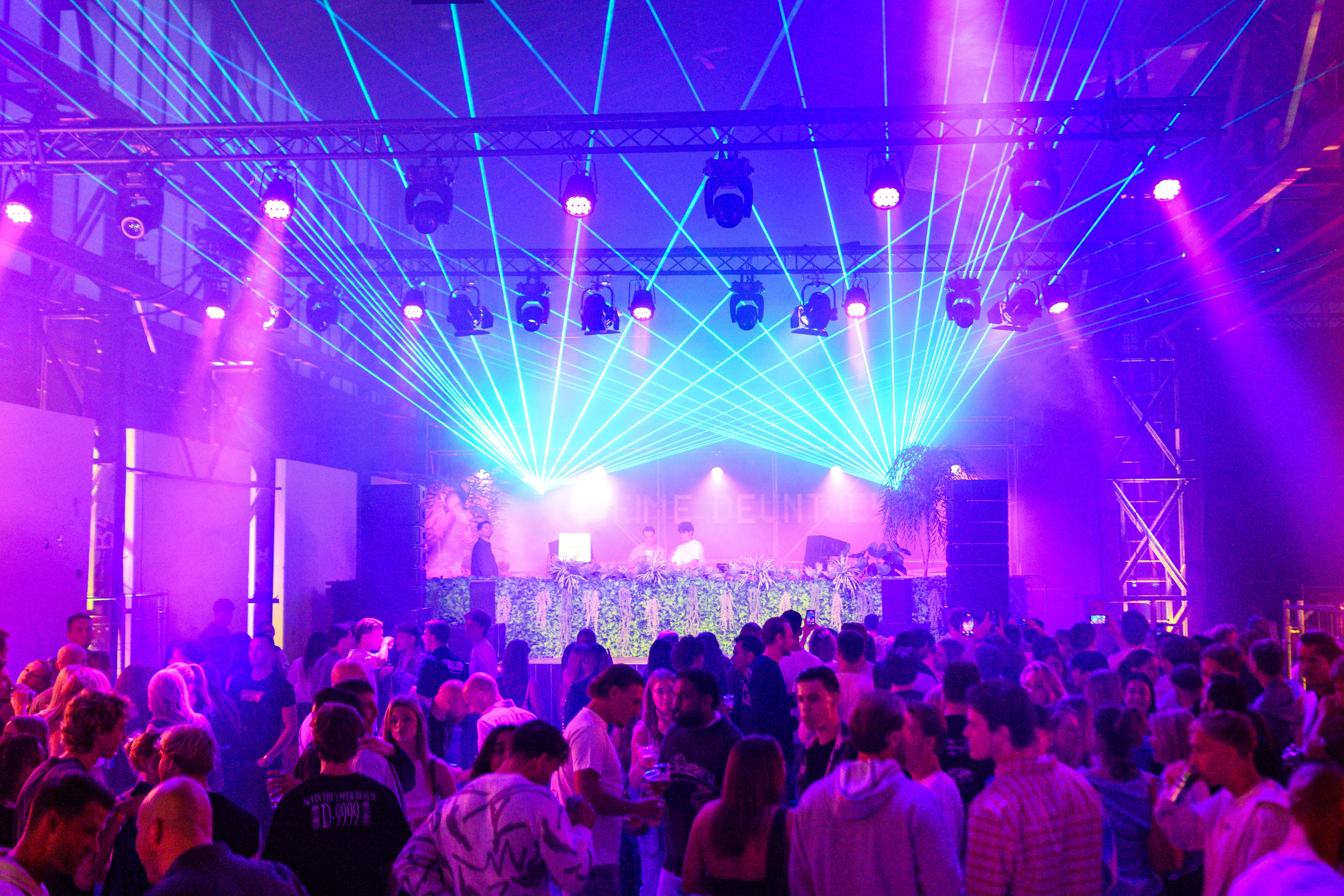 Wantij Live areas