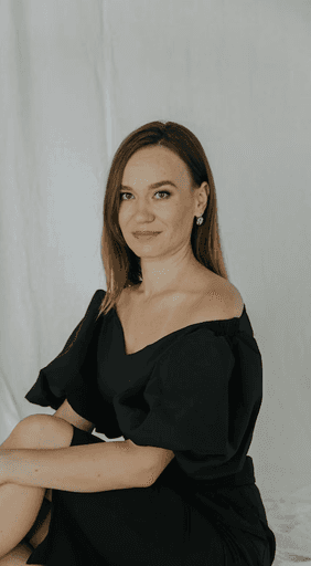 Image of Eva Elle Operations Manager at Booking Corp