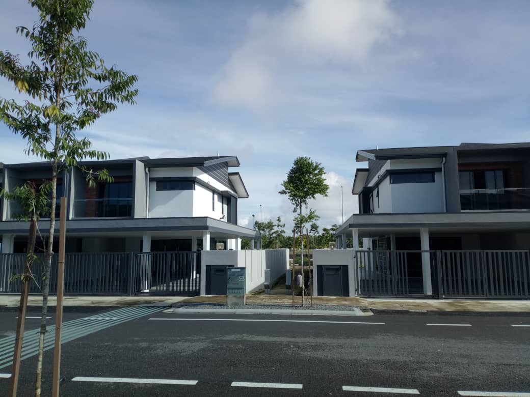 Exterior view of Hevea Kemensah project by Asima Architects