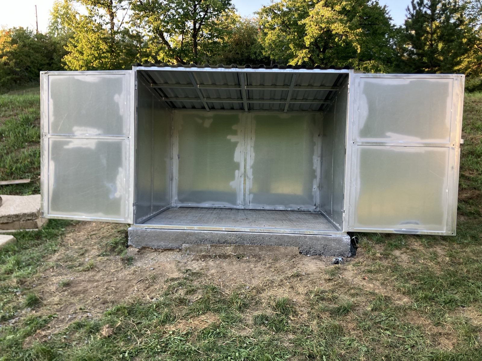 Venkovní technický přístřešek