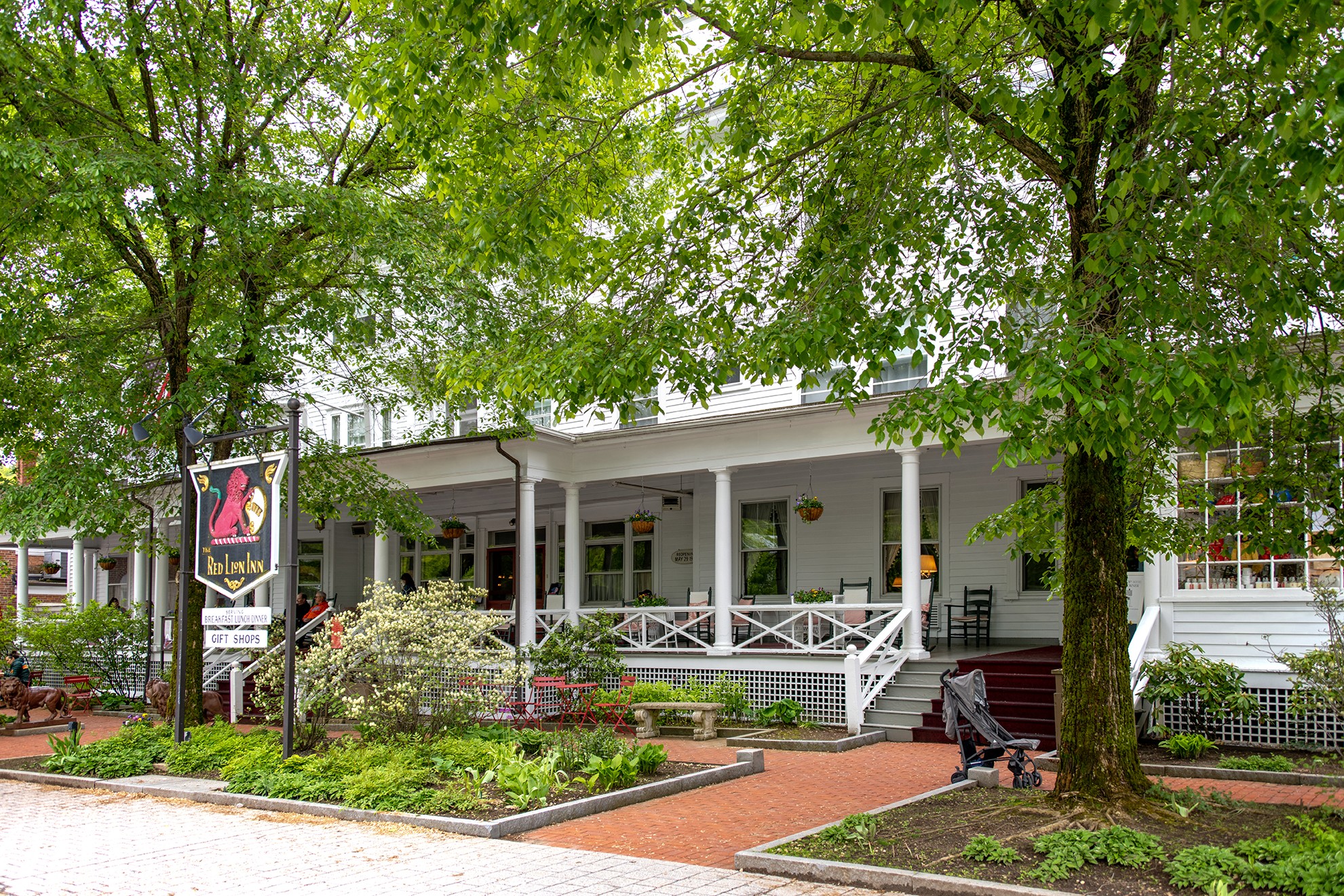 The Red Lion Inn